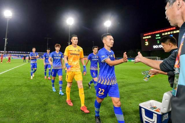 巴萨5-0完胜埃尔切，戈登两次助攻拉菲尼亚、费尔明双响